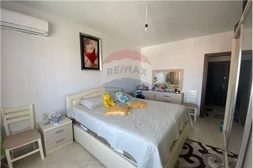 SHITET APARTAMENT 2+1 ne Kamez Rr.Demokracia
