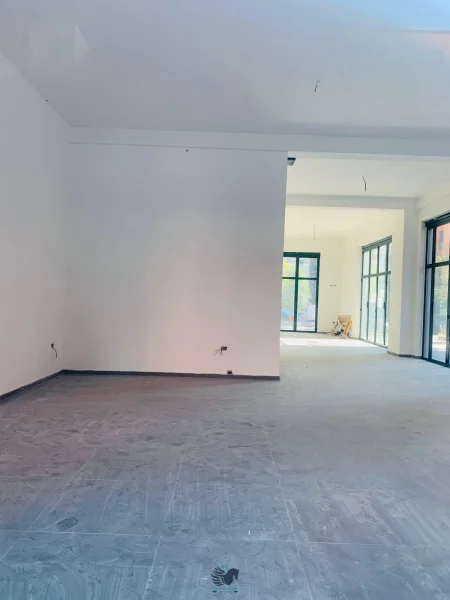 Jepet Me Qera Dyqan Tek Green City [ID PD031]