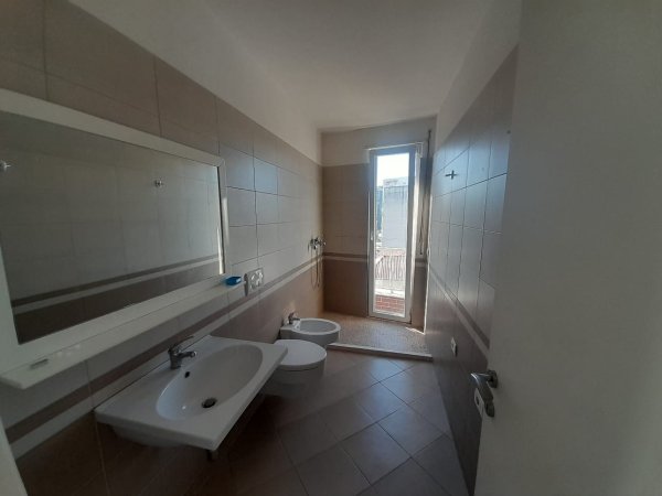 Apartament 2+1+2 me qera te Ali Demi