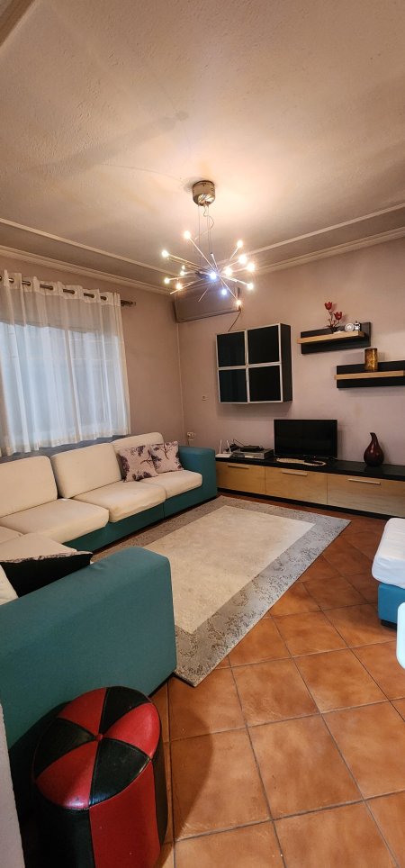 APARTAMENT 2+1 ME QERA NE PORCELAN