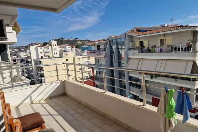 Apartament 2+1 me qera tek Kisha Ortodokse,Vlore