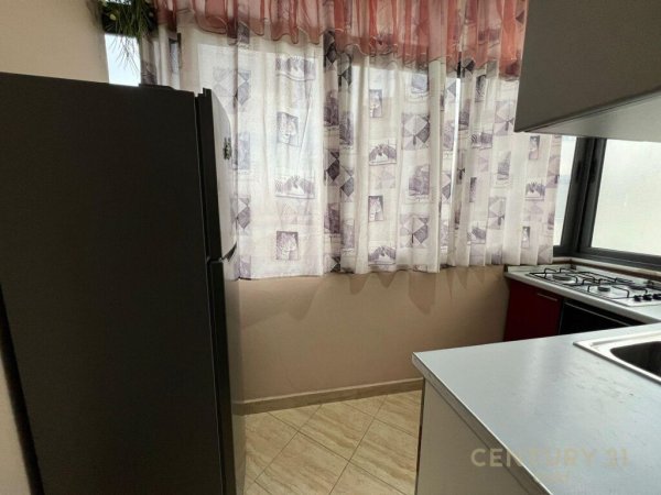 JAPIM ME QERA APARTAMENT 1+1 TEK KODRA DIELLIT!!