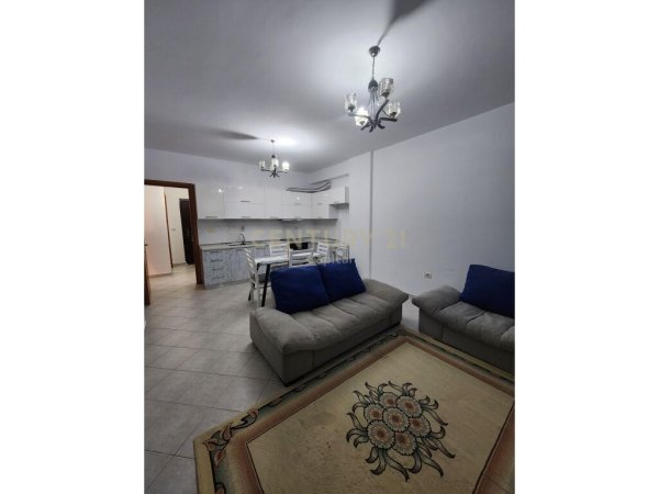 Apartament 1+1 i mobiluar për qira në Astir, Tiranë - 400€ | 72 m²