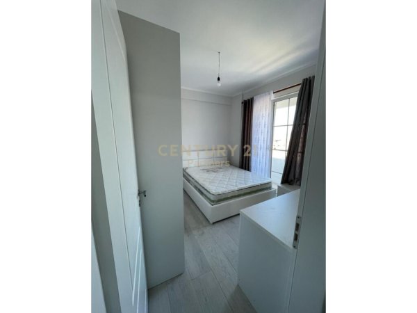 JAPIM APARTAMENT 2+1+2 ME QIRA TEK PALLATET E VERDHA !