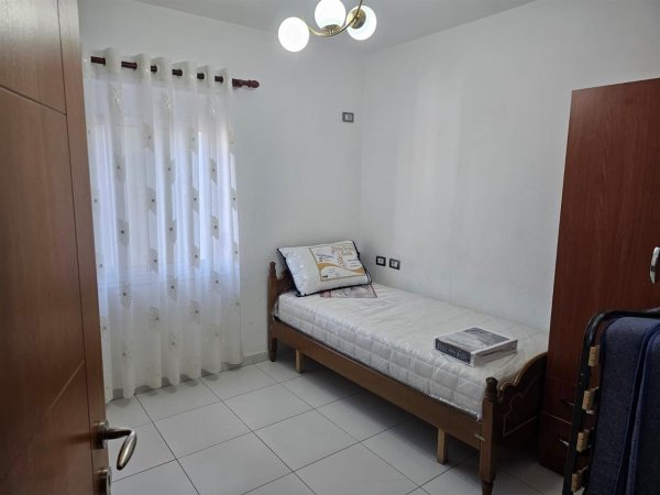 Apartament Per Qera 3+1 Tek Rruga Bardhyl (ID B23135) Tirane