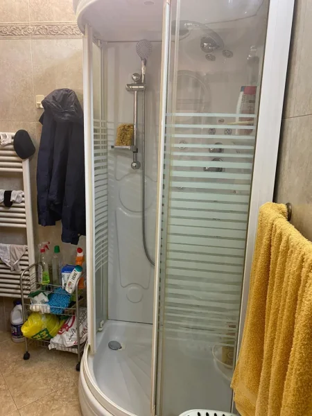 Apartament per Shitje te Rruga Kavajes Tirane 3 +1+2