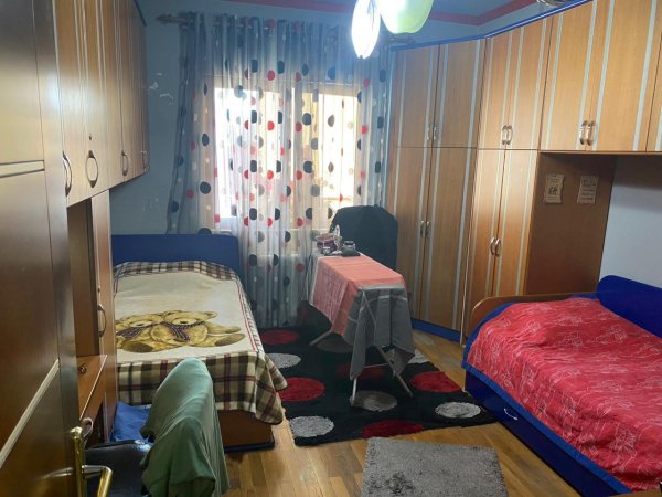 Apartament per Shitje te Rruga Kavajes Tirane 3 +1+2