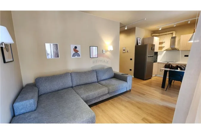 Apartament me qera apartament tek Kompleksi Delijorgji,  550 euro