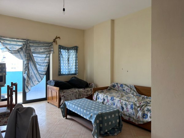Shitet apartament 2+1 ne Don Bosko, prane shkolles Vace Zela, 125'000 Euro