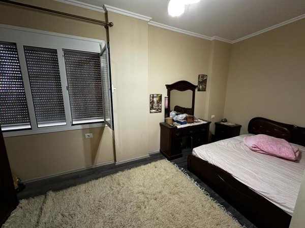 Shitet, Apartament 2+1, Fresk, Tiranë.