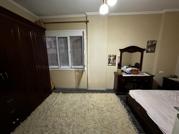 Shitet, Apartament 2+1, Fresk, Tiranë.