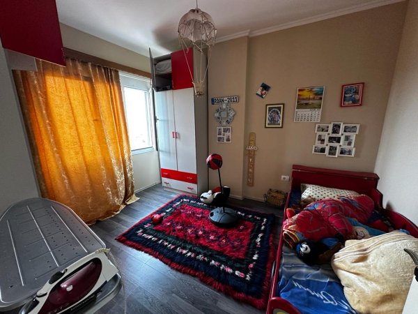 Shitet, Apartament 2+1, Fresk, Tiranë.