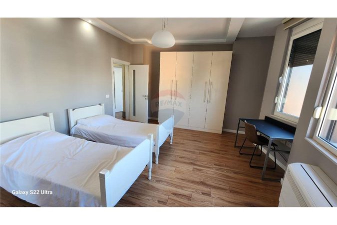 APARTAMENT 2+1 ME QIRA NE QENDER PRANE TOPTANIT