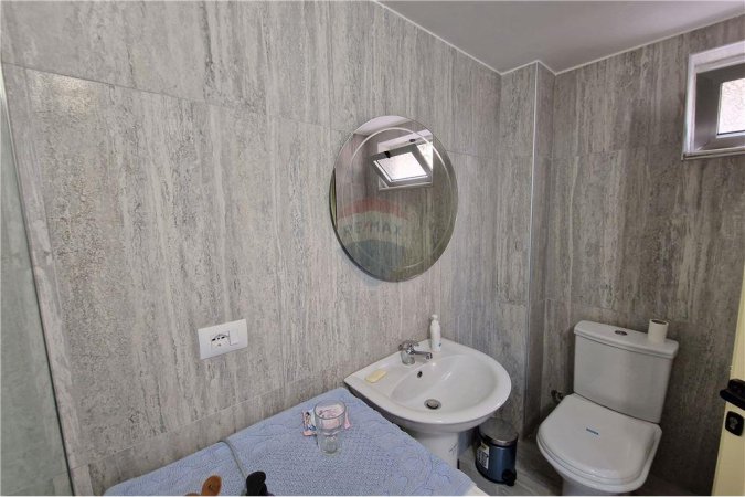 Dupleks ne shitje ne Lungomare!