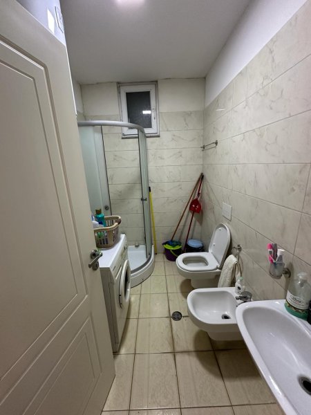 Shitet, Apartament 1+1, Unaza e Re, Tiranë.