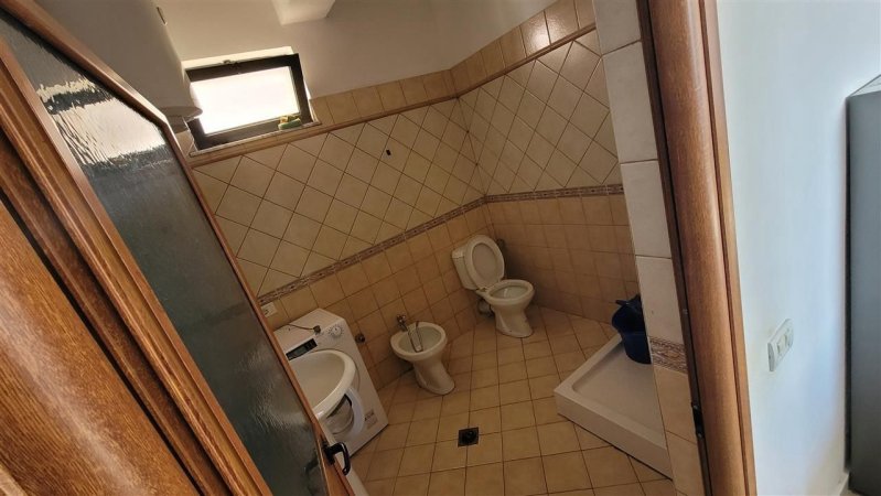 APARTAMENT 2+1 ME QERA AFER BAMIR TOPIT