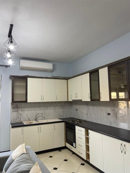 APARTAMENT 2+1 ME QERA NE SAUK