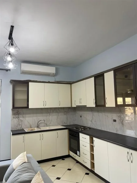 APARTAMENT 2+1 ME QERA NE SAUK