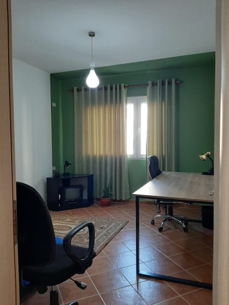 Apartament 2+1 me qera tek Prokuroria e Tiranes