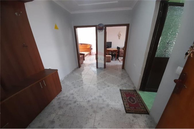 Apartament 1+1 per shitje te Materniteti Ri