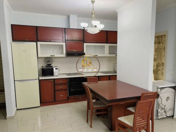 Apartament 2+1+2 për qera tek Rruga Bill Klinton, Kodra e Diellit!