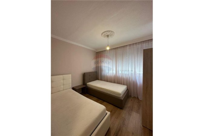 Apartament 3+1 me qira te Komuna e Parisit