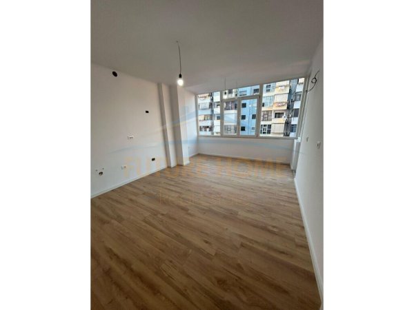 Shitet, Apartament 1+1, 21 Dhjetori / OPP38212