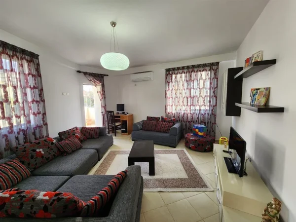 Apartament Me Qera 2+1 Ne Fresk (ID B220713) Tirane