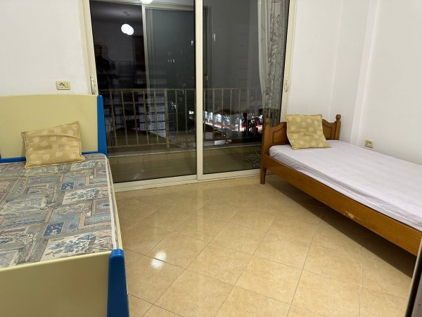 Apartament me Qera 2+1