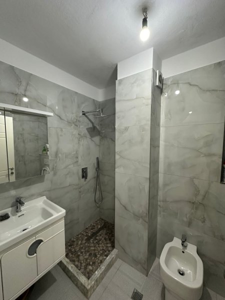 Apartament 2+1 me Qera