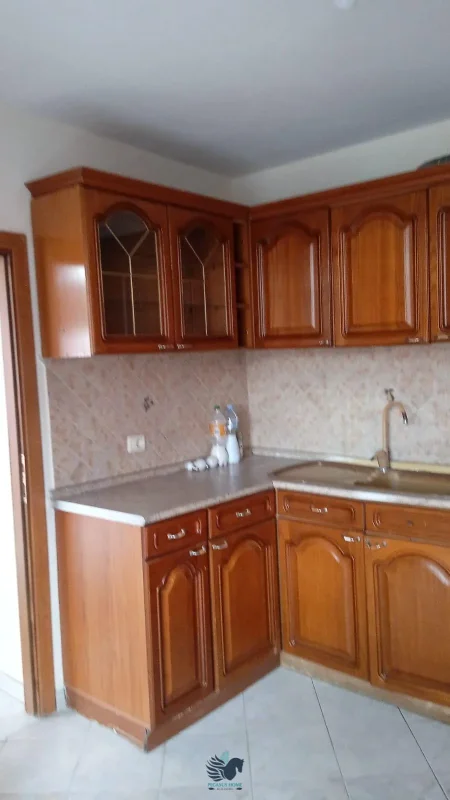 Jepet Me Qera Zyre/Apartment Tek 21 Dhjetori[ID PZ44]