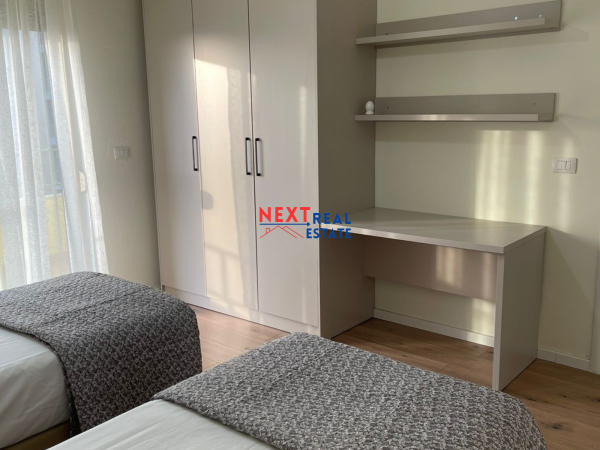 JEPET ME QERA AFATGJATE APARTAMENT 2+1+2 NE VLORE