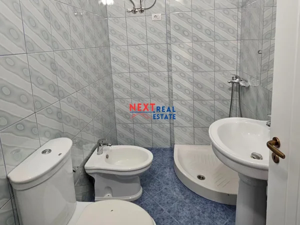 JEPET ME QERA AFATGJATE APARTAMENT 2+1+2 NE VLORE