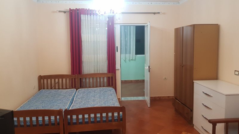 APARTAMENT 1+1 ME QERA NE ALI DEM, TREGU ELEKTRIK