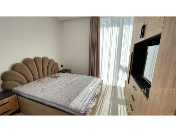 QIRA, APARTAMENT MODERN 2+1+2+POST PARKIMI , LIQENI I THATE !!