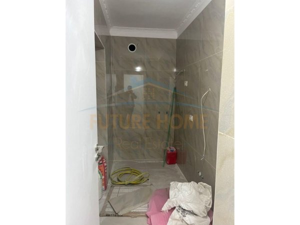 Shitet , Apartament 1+1 , 21 Dhjetori , Tirane