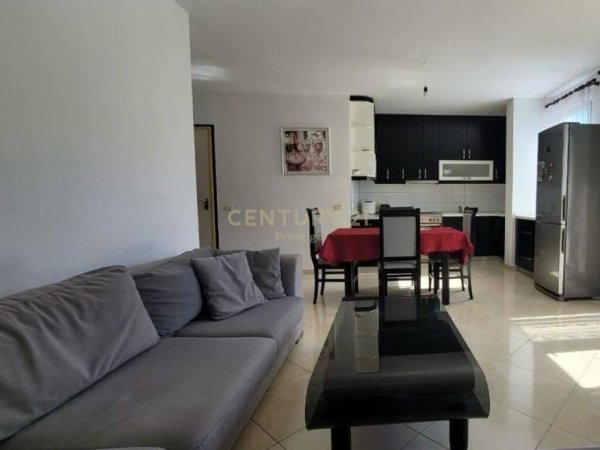 APARTAMENT 2+1 ME QIRA, PRANE ELEONORES, KODRA E DIELLIT!