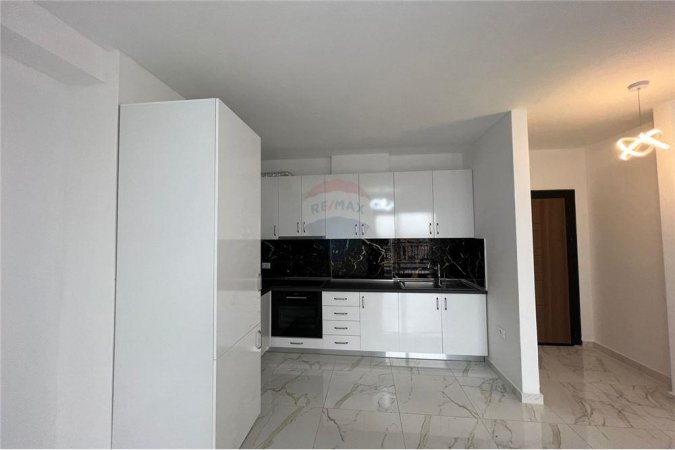 Jepet me qira - Apartament 1+1- Shkolla e Bashkuar