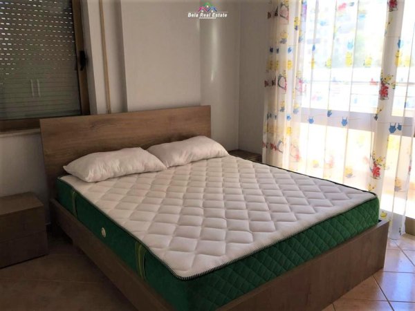 Apartament Me Qera 2+1 Ne Myslym Shyri (ID B220715) Tirane.