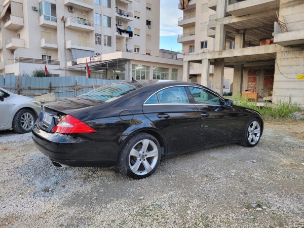 CLS 320 Facelift 2008 . 6900 Euro i diskutushem. *Arsye Emigrimi*