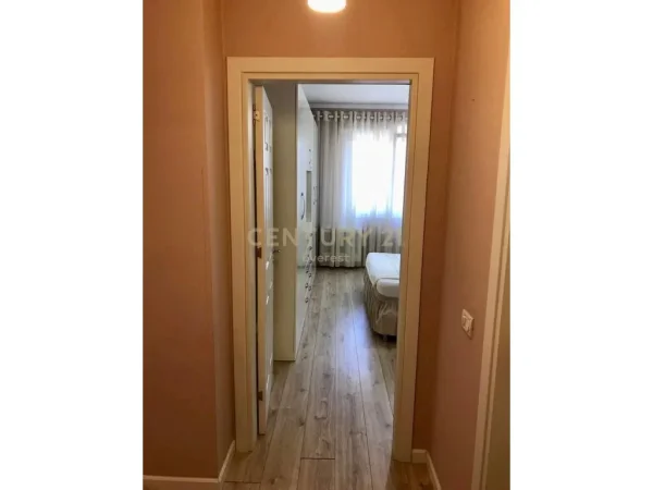Liqeni i Thate, Japim me Qira Apartament 2+1.