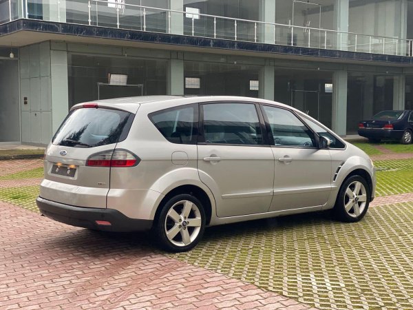 Ford S-Max-2.0 Diesel-2007-SAPO ARDHUR-SAPO TARGUAR-AUTOMATIK-PANORAMA-7 VENDSHE