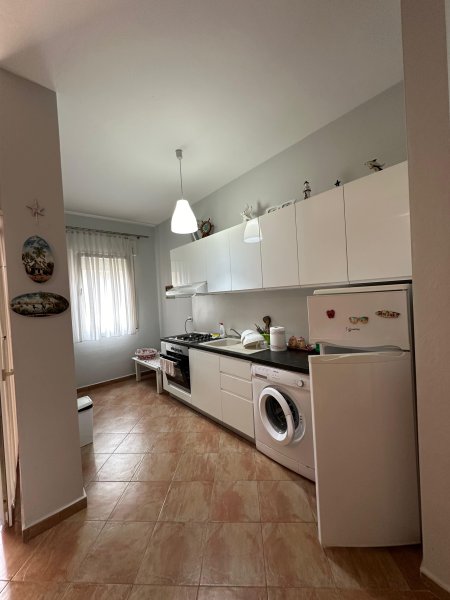 Shkembi Kavajes, Prane Detit Shitet Apartament  Kati 3, 78 m² 75000