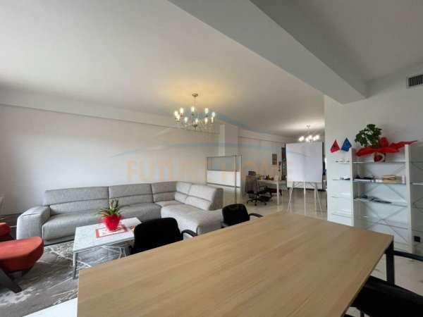 Qera , Apartament 3+1+2, Qender , Tirane