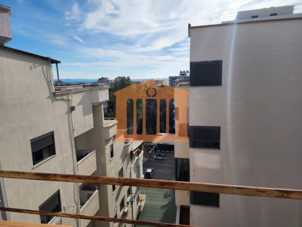 APARTAMENT 1+1 NE PLAZH DURRES,PER SHITJE!