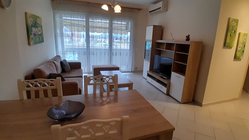 Tirane,Apartament me#Qira 1+1(Rruga e Kavajes perballe Deliorgjit)