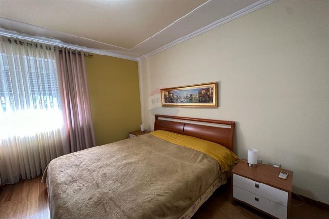 Ofrojme per qira apartament 2+1+2 ne zemer te Bllokut