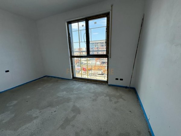 SHITET APARTAMENT 2+1+2 TE AKSES TIRANA