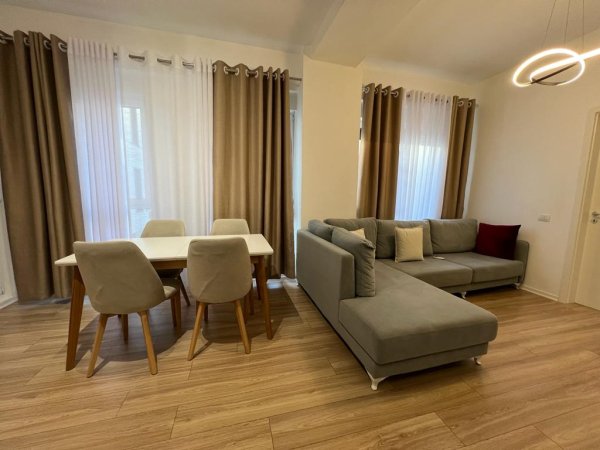 Apartament 3+1 Me Qera Tek 21 Dhjetori Kompleksi Kontakt (ID B2384) Tirane