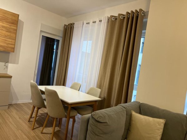 Apartament 3+1 Me Qera Tek 21 Dhjetori Kompleksi Kontakt (ID B2384) Tirane